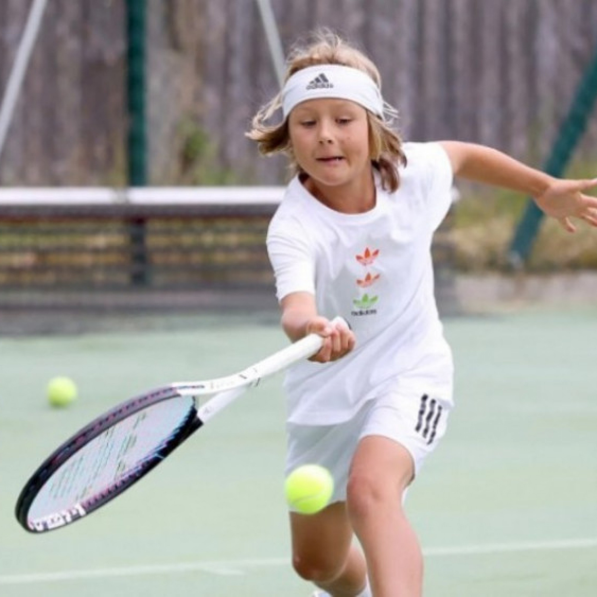  - "Thần đồng" tennis 9 tuổi bị cấm thi đấu sau khi thắng được người lớn