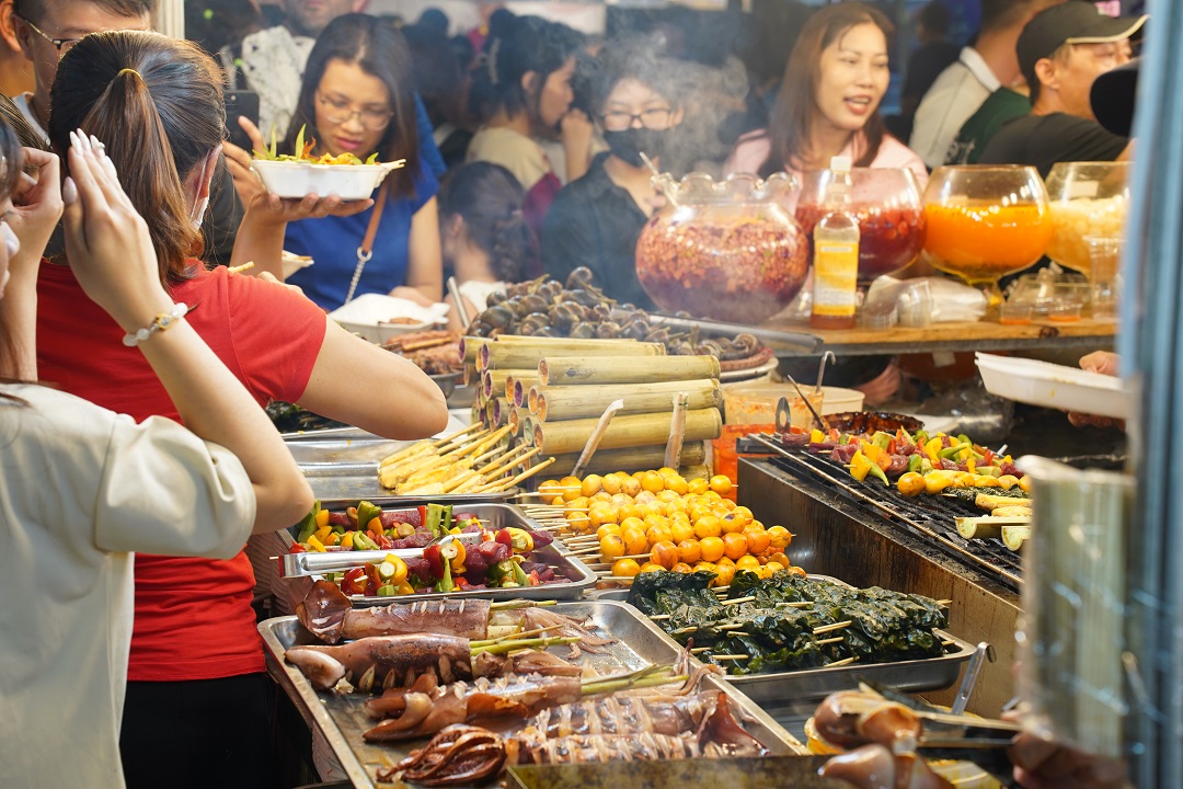Khách Tây tấm tắc khen đồ ăn Việt tại Lễ hội ẩm thực gia đình - 18