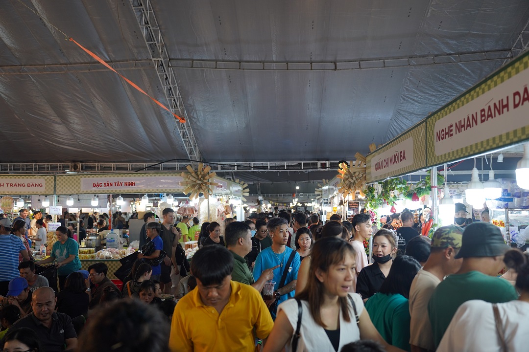 Khách Tây tấm tắc khen đồ ăn Việt tại Lễ hội ẩm thực gia đình - 9