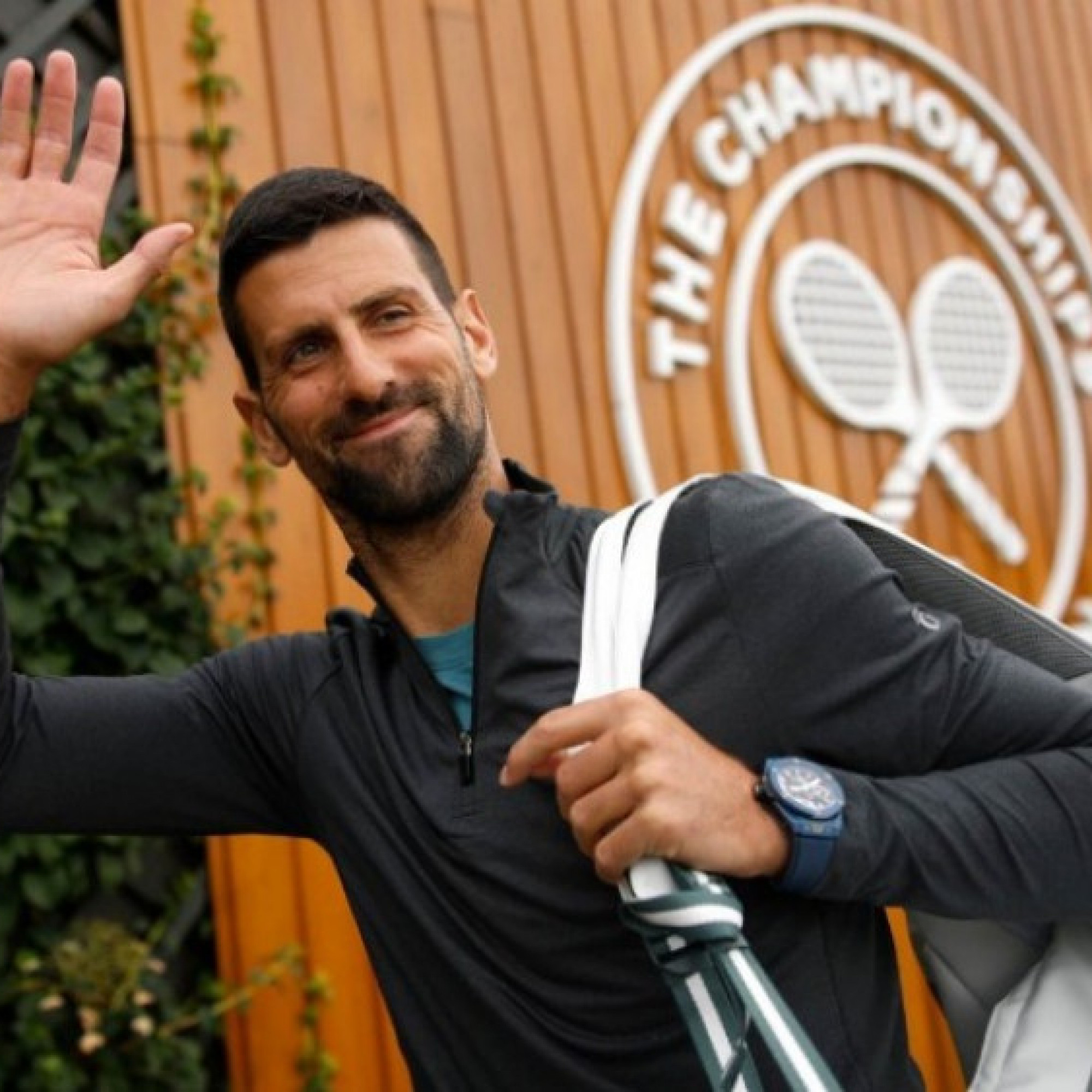  - Trực tiếp tennis Wimbledon ngày 2: Hồi hộp chờ Djokovic tái xuất