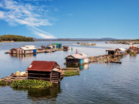  - Hồ Trị An, sông La Ngà vào mùa cá, du khách tranh nhau mua