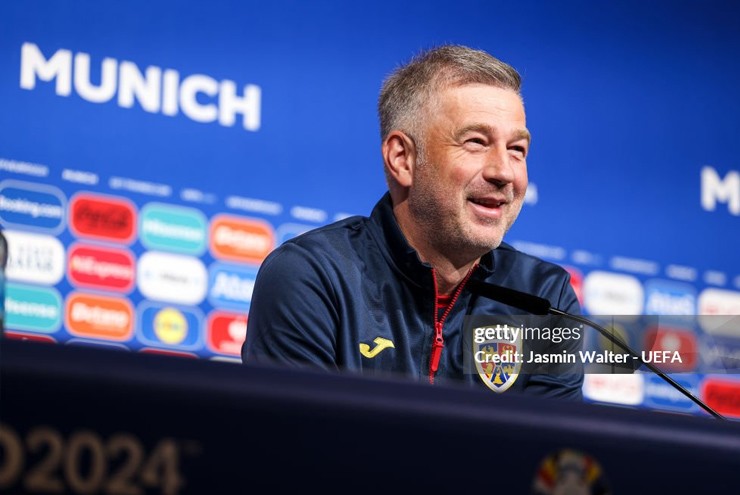 Họp báo Hà Lan đấu Romania: HLV Koeman trông chờ may mắn, Iordanescu không lo sợ - 2