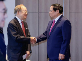  - Được Thủ tướng tiếp, tập đoàn Hàn Quốc cho biết muốn đẩy mạnh xuất khẩu chả giò, tôm... Việt Nam ra thế giới