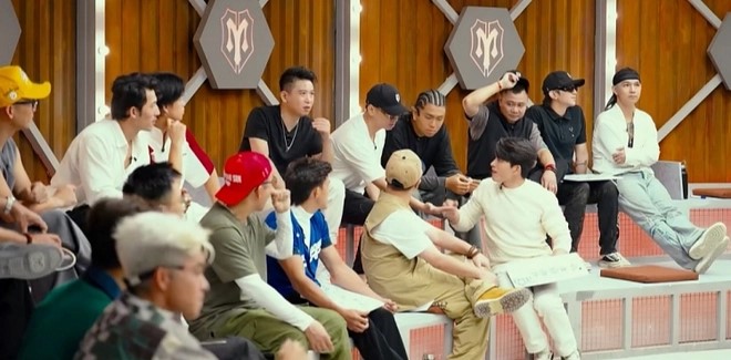 Netizen đồng loạt ủng hộ Anh Trai Vượt Ngàn Chông Gai vì là “hàng real” được mua bản quyền - 6