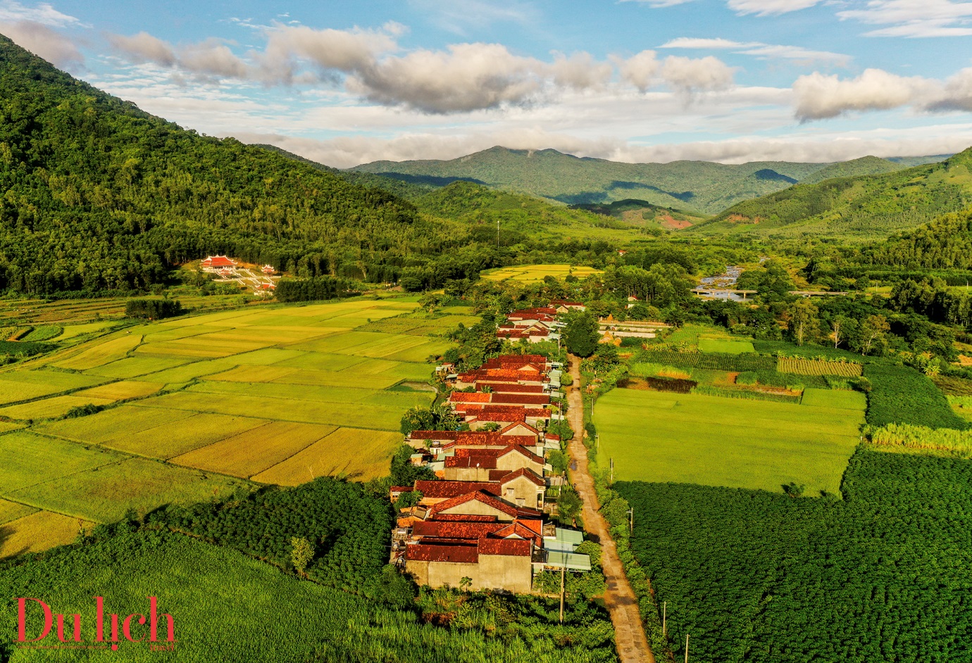 Di sản thiên nhiên hoang sơ mê hoặc du khách đến với Hầm Hô - 13