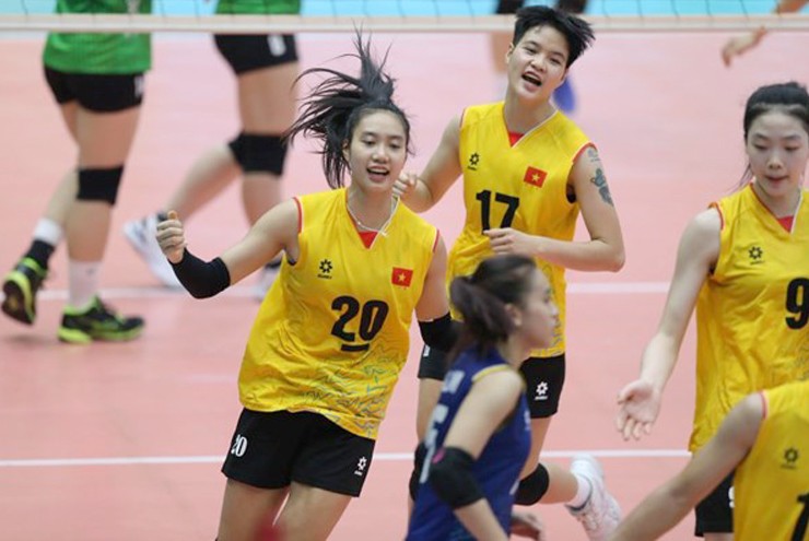Vang dội ĐT bóng chuyền U20 Việt Nam giành vé giải thế giới, chủ công 15 tuổi gây bất ngờ - 2