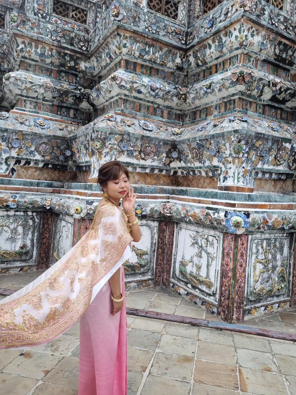 Sông nước Bangkok: Ngất ngây check-in Wat Arun huyền ảo