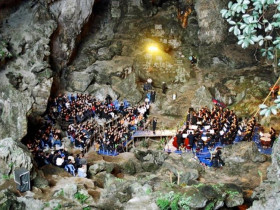 Nghiên cứu tổ chức hòa nhạc trong hang động thuộc vịnh Hạ Long