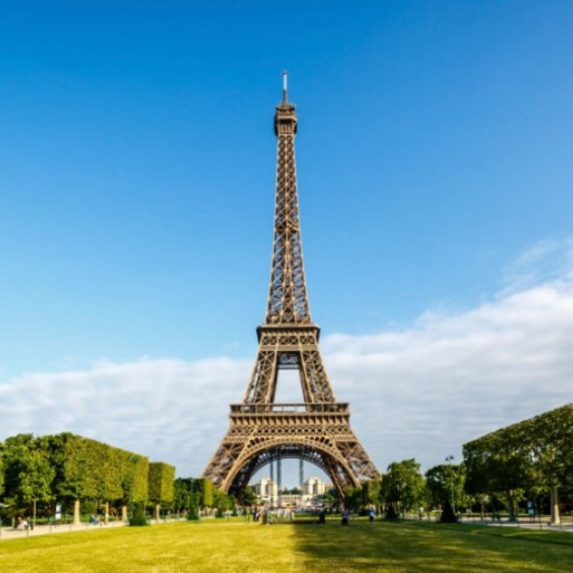 6 bí mật về tháp Eiffel mà nhiều người không biết