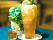 Hà Nội có thức uống xuất hiện bao năm giới trẻ vẫn mê mệt bởi vừa chill vừa rẻ