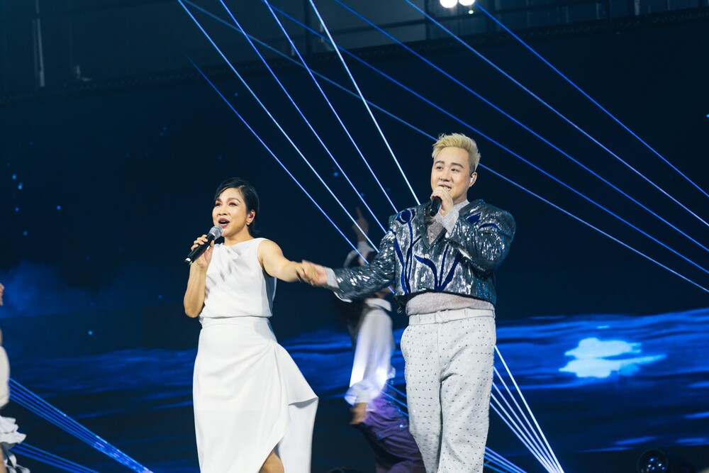 Trung Quân làm đám cưới với Bùi Anh Tuấn tại live concert "1689" - 3