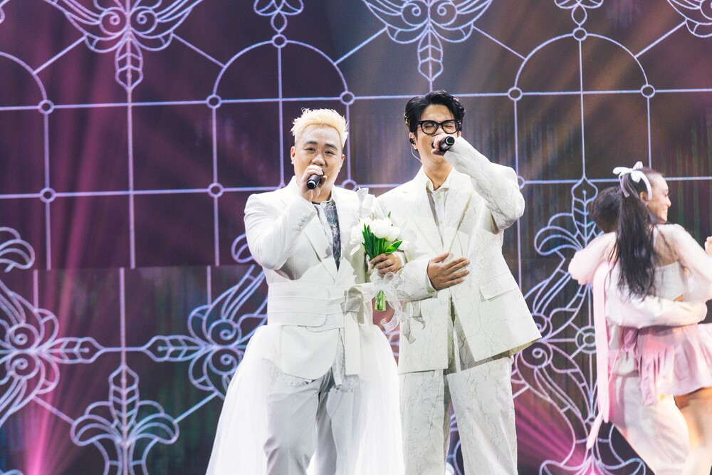 Trung Quân làm đám cưới với Bùi Anh Tuấn tại live concert "1689" - 5