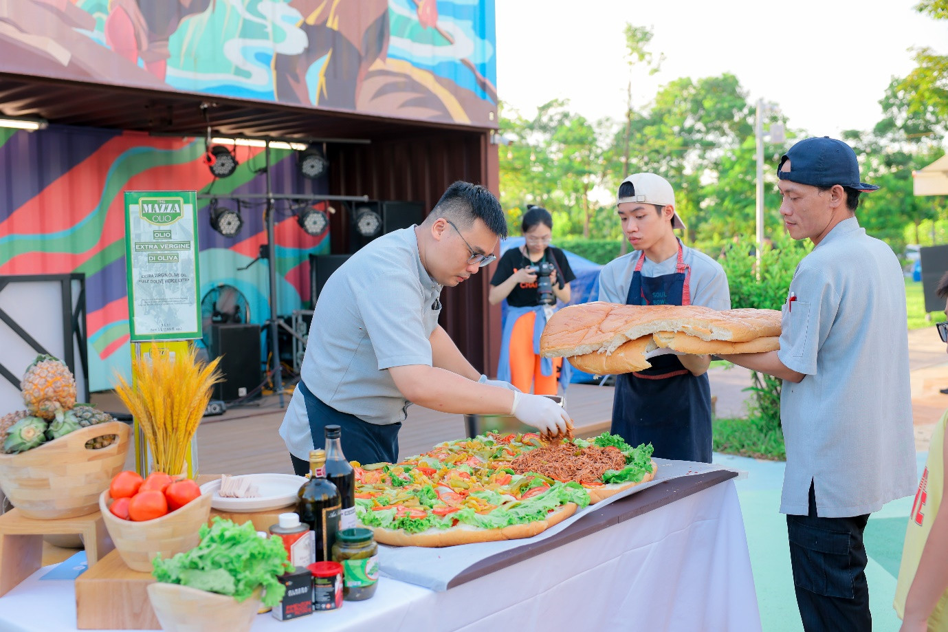 an tuong dai tiec am thuc, am nhac kool fest tai kdt halong marina - 2