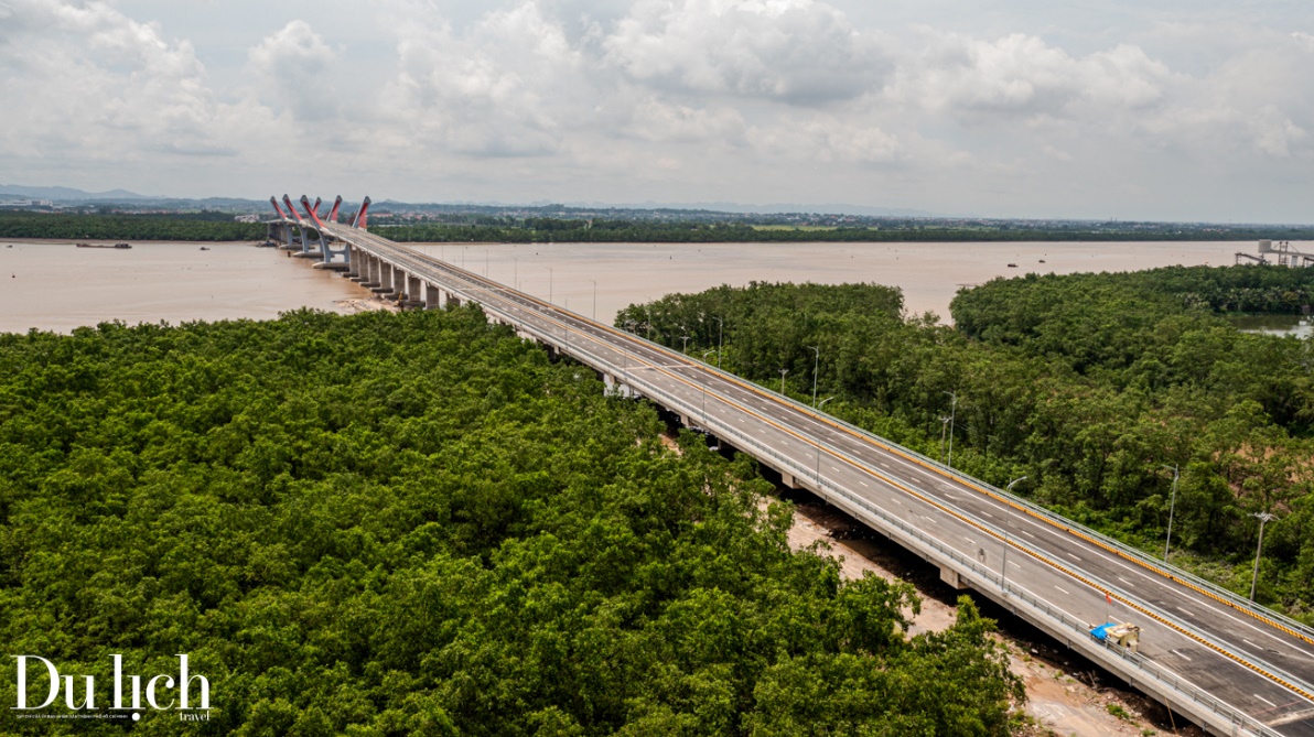 ngam cau ben rung moi khanh thanh noi hai phong va quang ninh - 12