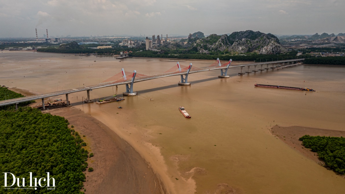 ngam cau ben rung moi khanh thanh noi hai phong va quang ninh - 11