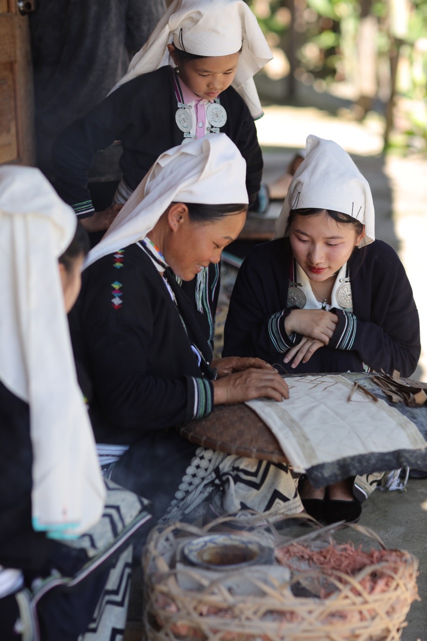 sap ong da tren nhung bo vay cua nguoi dao tien o hoai khao - 5