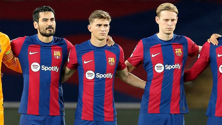 Barcelona chơi lớn muốn mua 3 tuyển thủ Tây Ban Nha vô địch EURO - 2