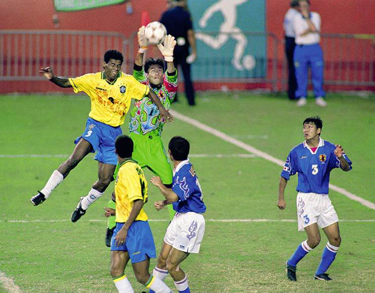 Những cú sốc lớn nhất bóng đá Olympic: Khi Ronaldo, De Gea cũng đứng bét bảng - 1