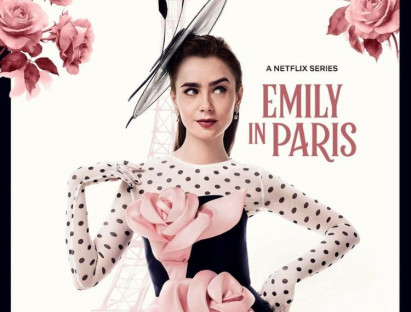 Lily Collins mặc trang phục của Đỗ Mạnh Cường xuất hiện trên poster của “Emily in Paris”