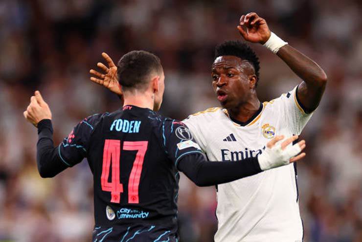 Cuộc đua tỷ euro về đội hình giá trị nhất thế giới: Real Madrid sắp lật đổ Man City - 1