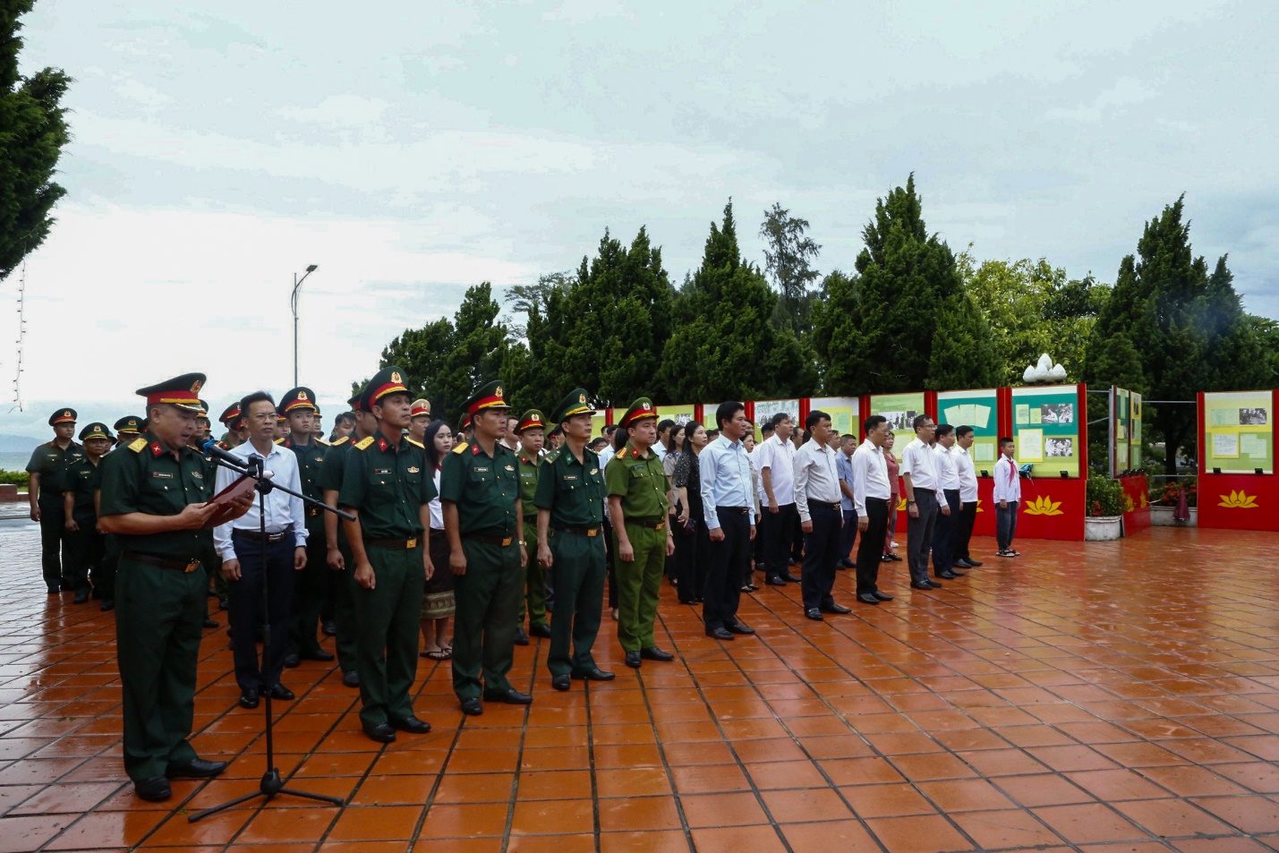 huyen dao co to to chuc le thuong co ru quoc tang tong bi thu nguyen phu trong - 1