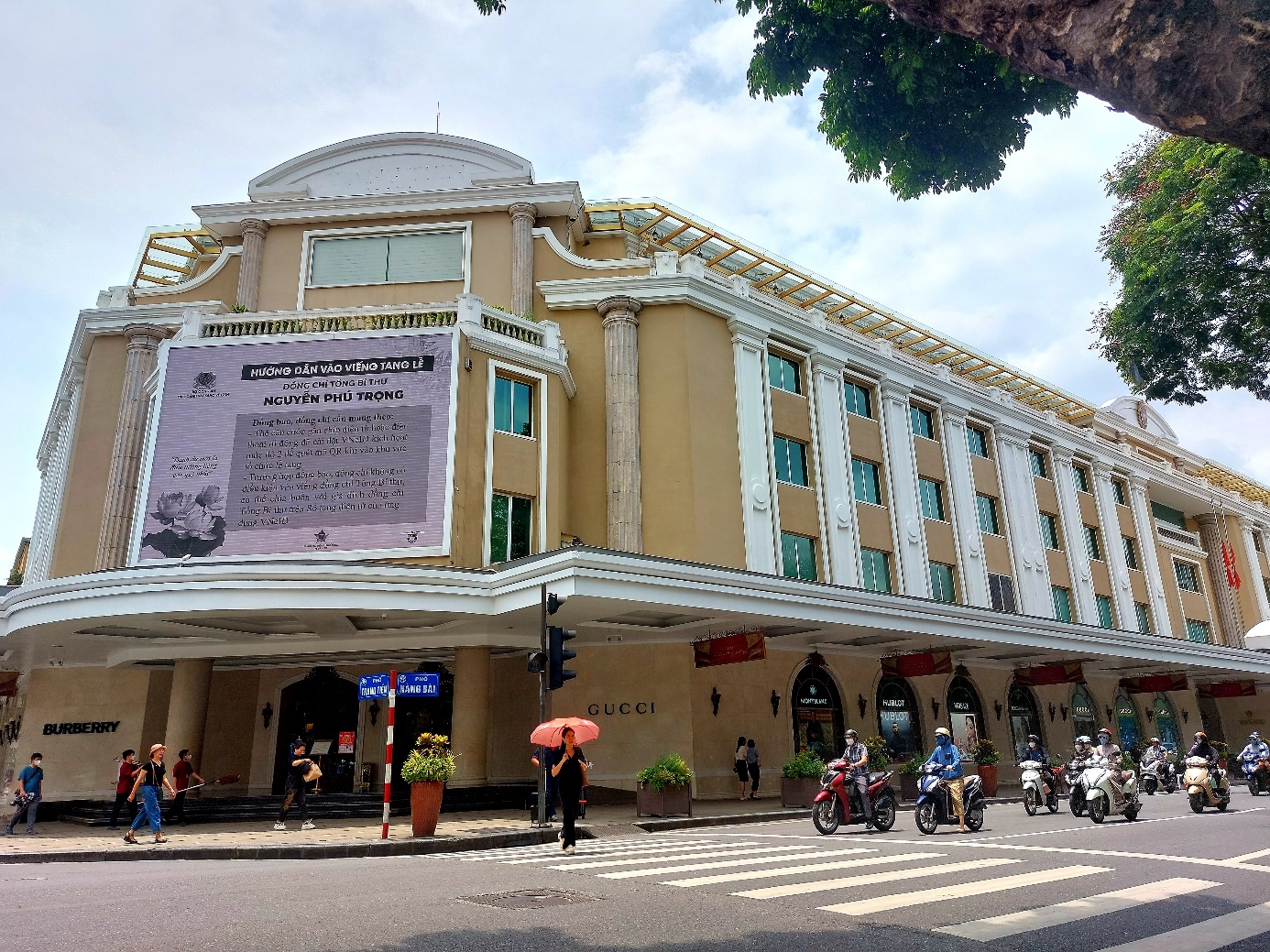 Hà Nội trang nghiêm và tĩnh lặng trong ngày Quốc tang - 3