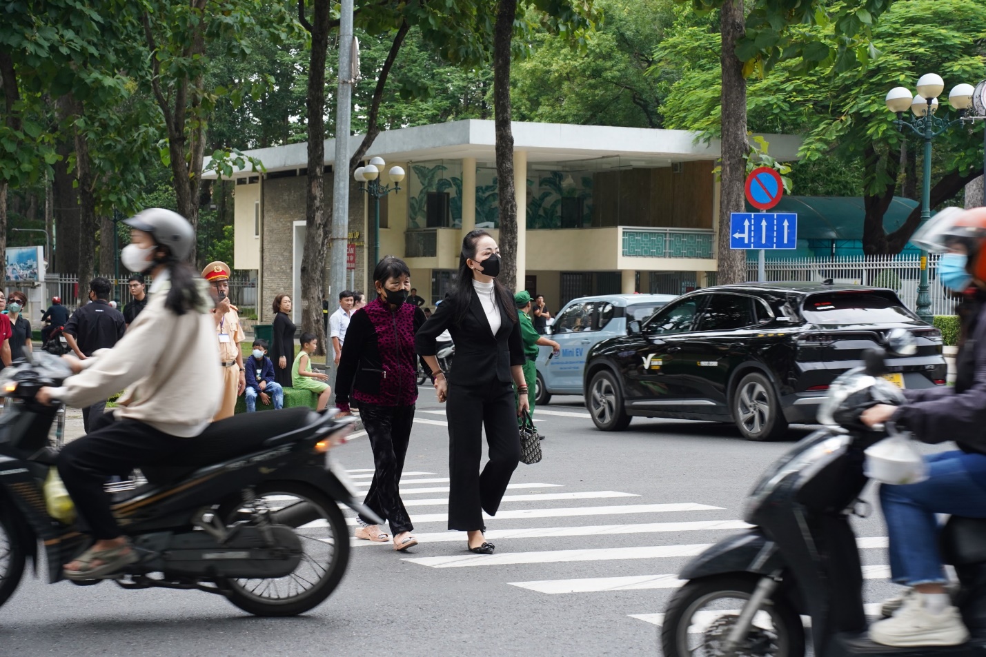 ‘Chiều nay, tôi sẽ bay ra Hà Nội để viếng tang Tổng Bí thư Nguyễn Phú Trọng’ - 3