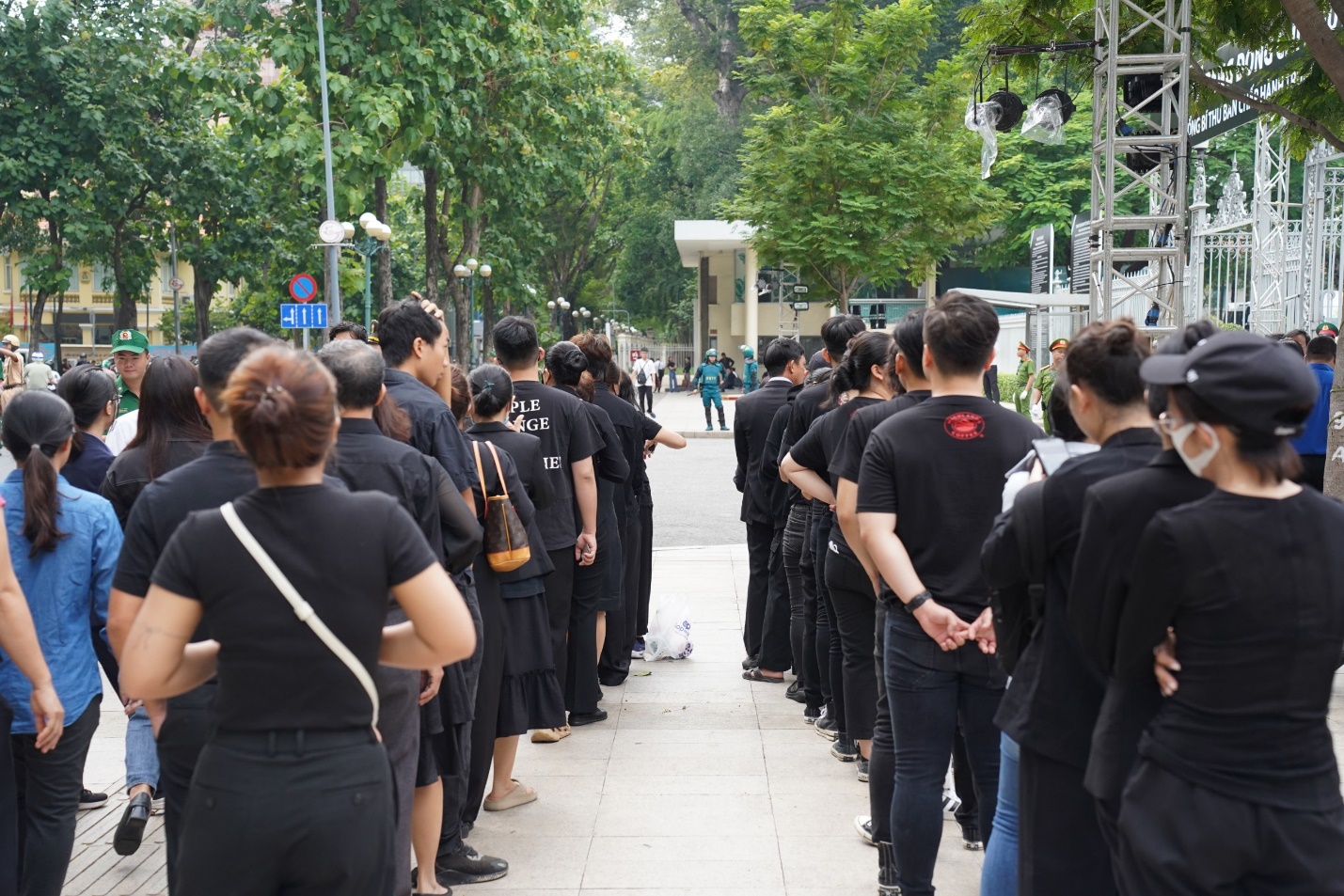 ‘Chiều nay, tôi sẽ bay ra Hà Nội để viếng tang Tổng Bí thư Nguyễn Phú Trọng’ - 2