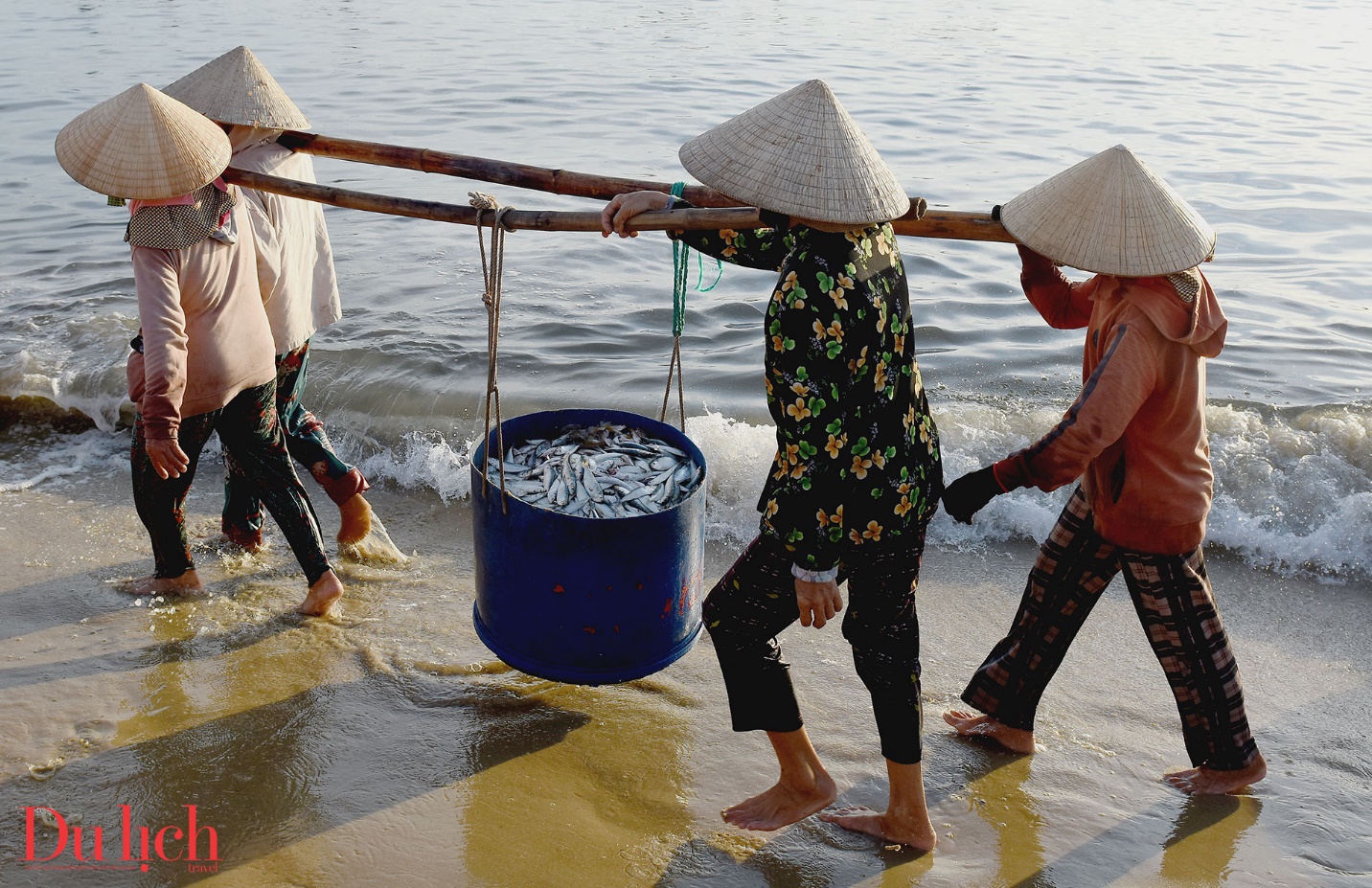 du khach me man don binh minh o cho ca tam tien - 9