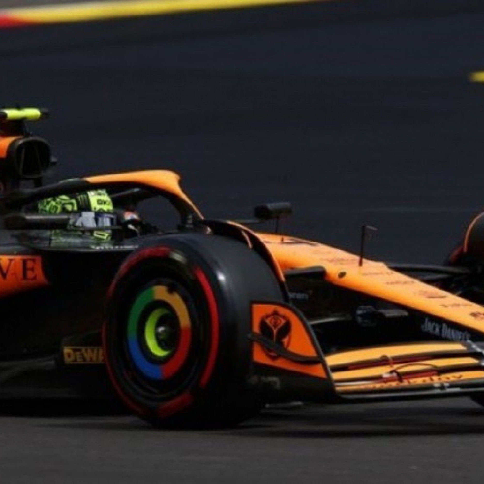  - Đua xe F1, thử nghiệm Belgian GP: Verstappen gặp bất lợi lớn, McLaren tiếp tục xếp 1-2