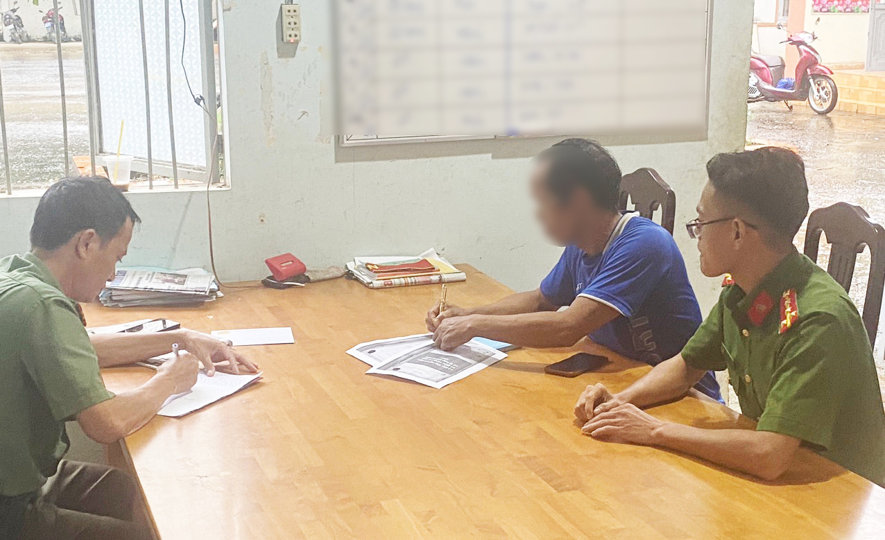 Công an mời làm việc 2 trường hợp đăng tin sai sự thật về Tổng Bí thư Nguyễn Phú Trọng - 1