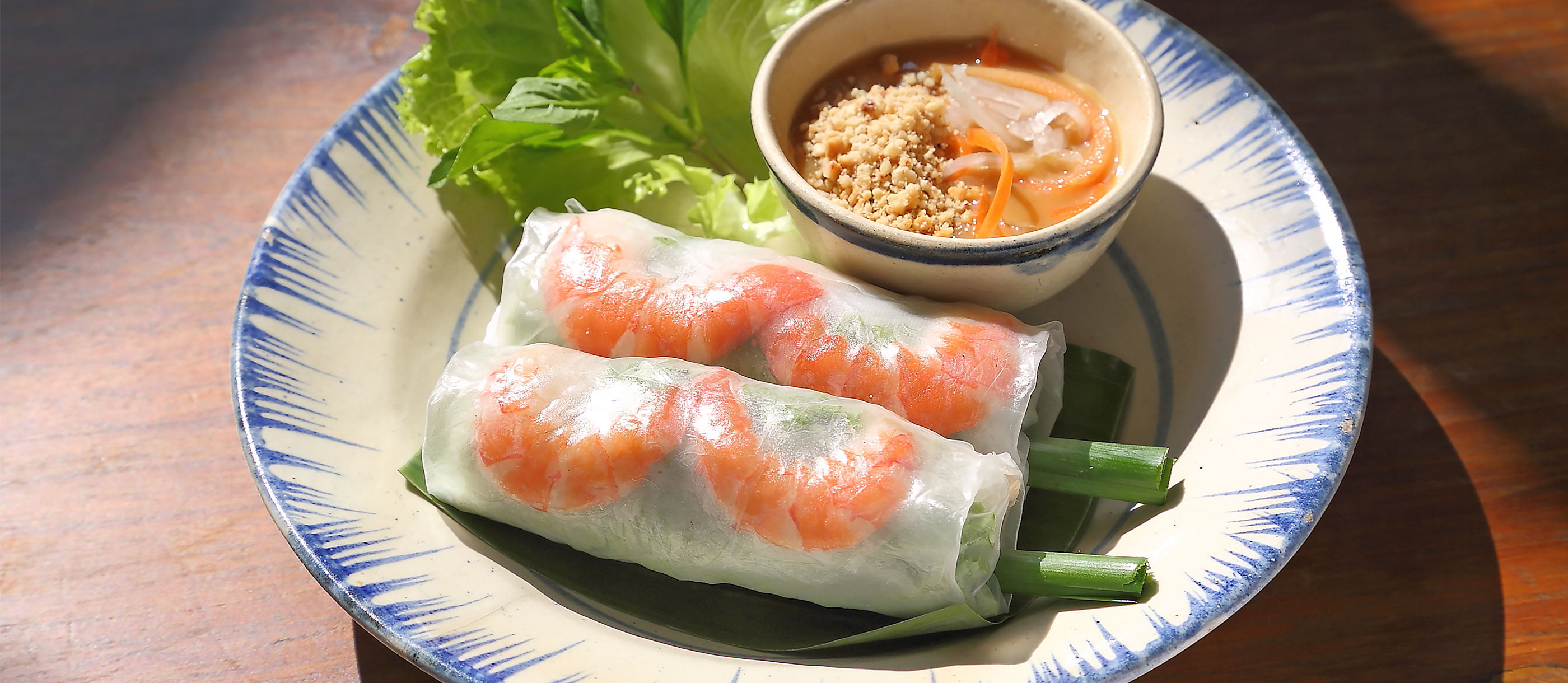 Phở và gỏi cuốn Việt Nam 