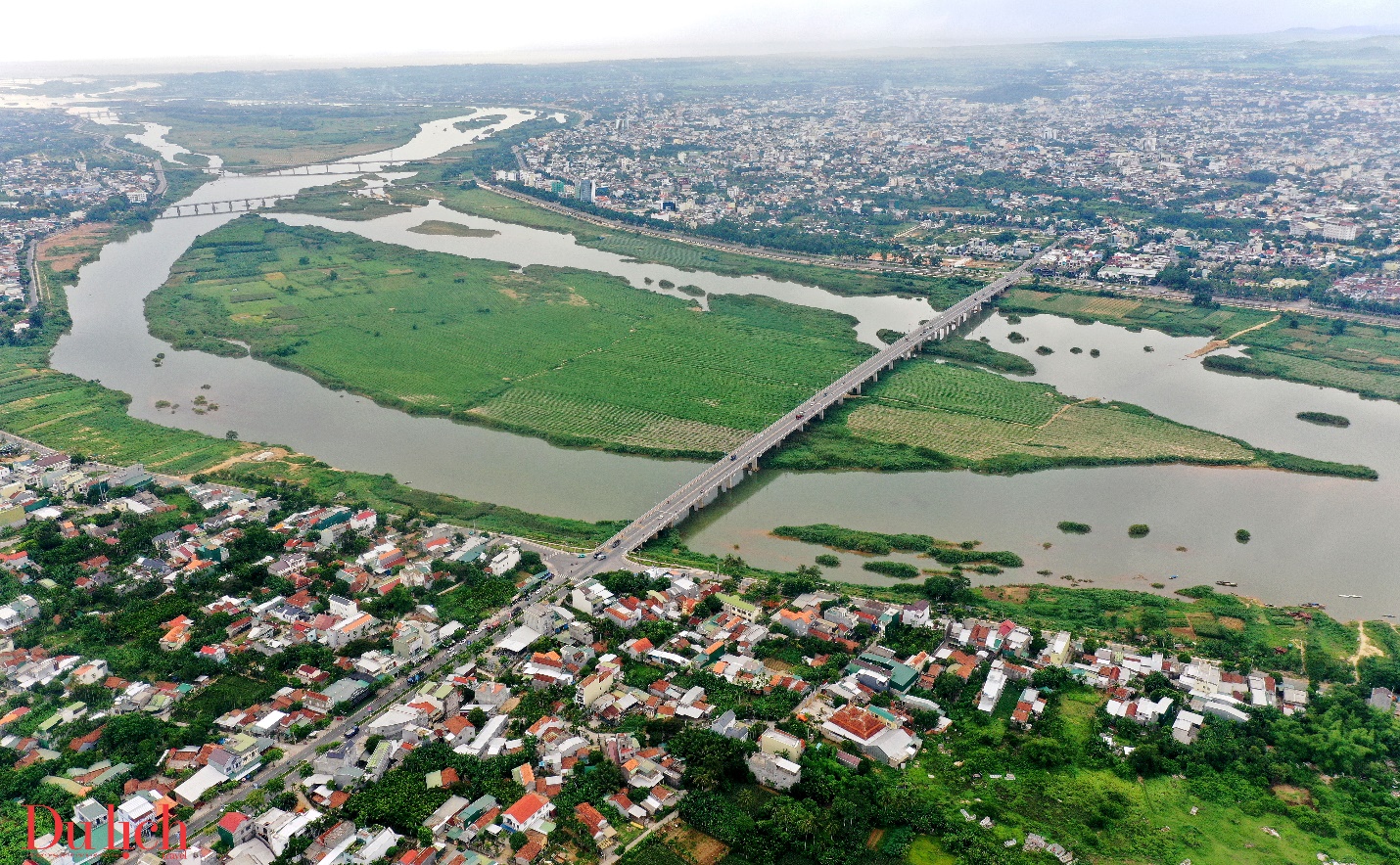 Dòng sông mê hoặc du khách khi đặt chân đến Quảng Ngãi - 2