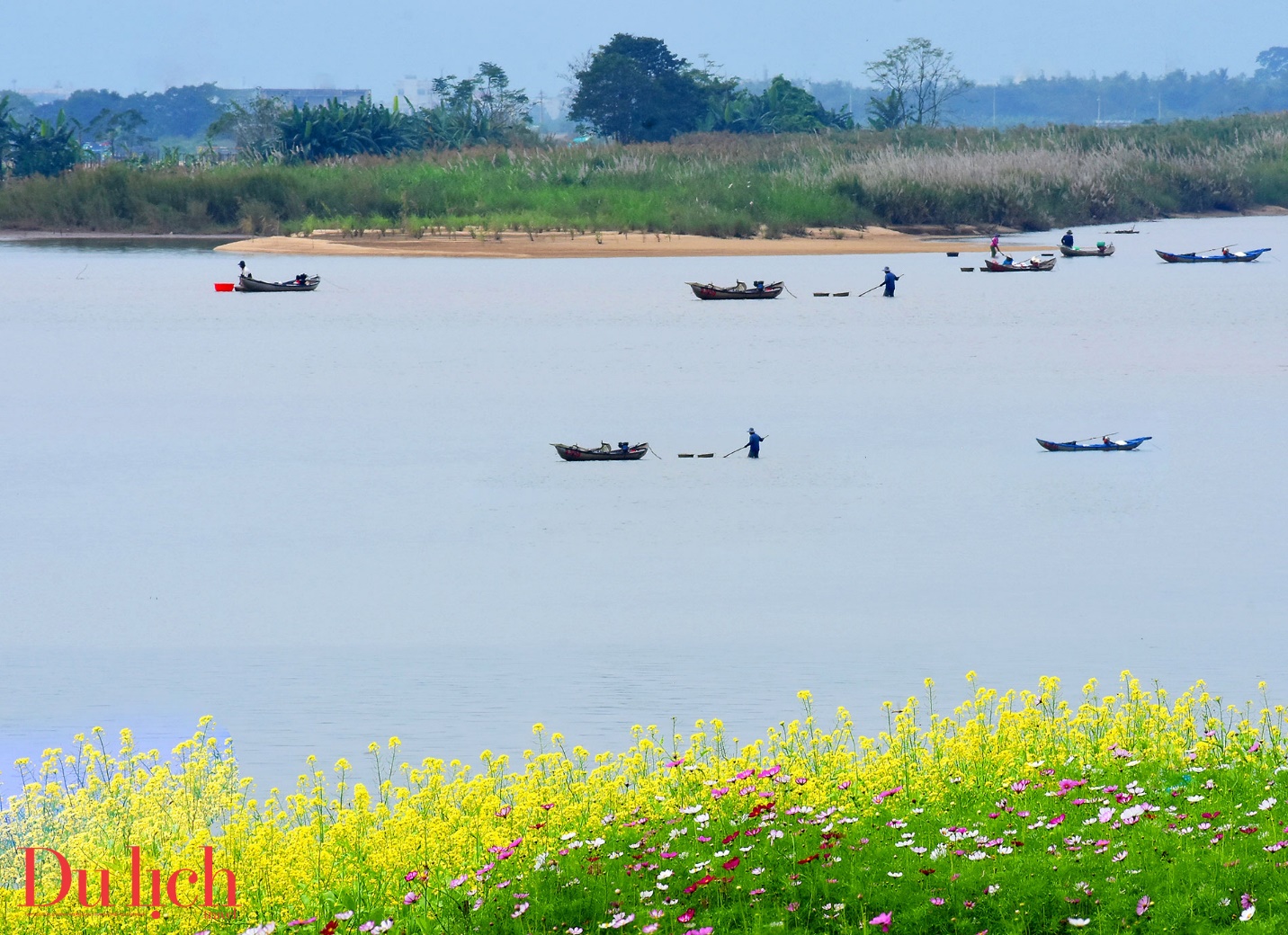 Dòng sông mê hoặc du khách khi đặt chân đến Quảng Ngãi - 17