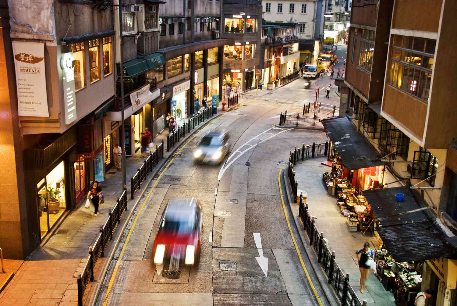 Cùng dạo quanh Hong Kong và "sống lại" những thước phim kinh điển - 8