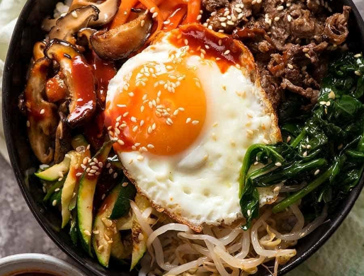 Mách bạn công thức làm món cơm trộn Bibimbap ngon chuẩn vị