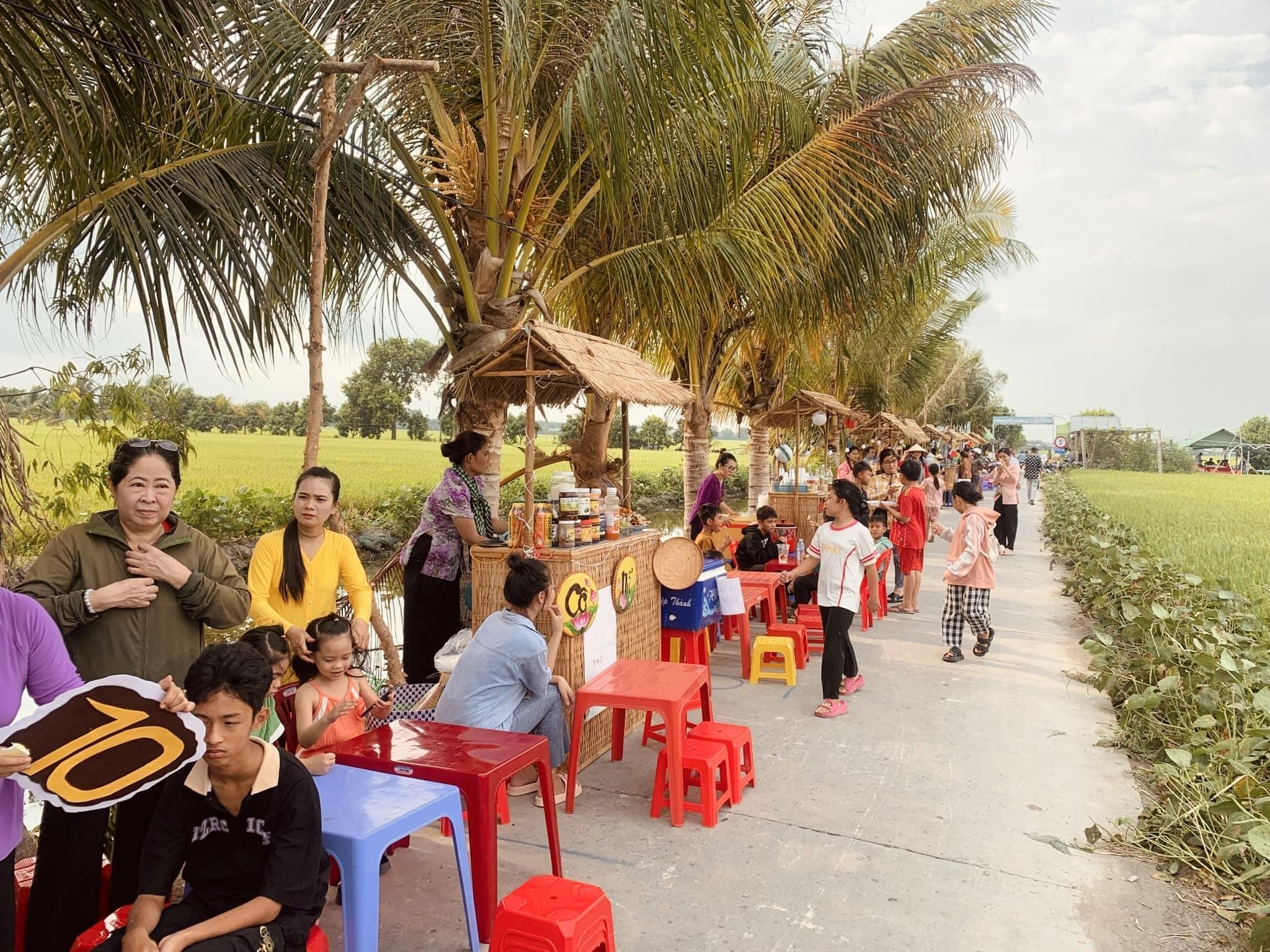 Mô hình chợ quê ngày càng phát triển thu hút đông đảo khách du lịch - 3