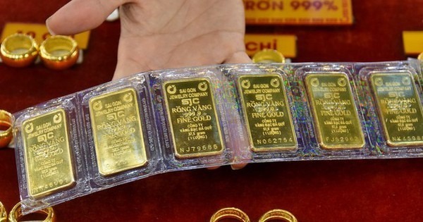 Giá vàng hôm nay ngày 14/8/2024: Thế giới quay đầu giảm - 1