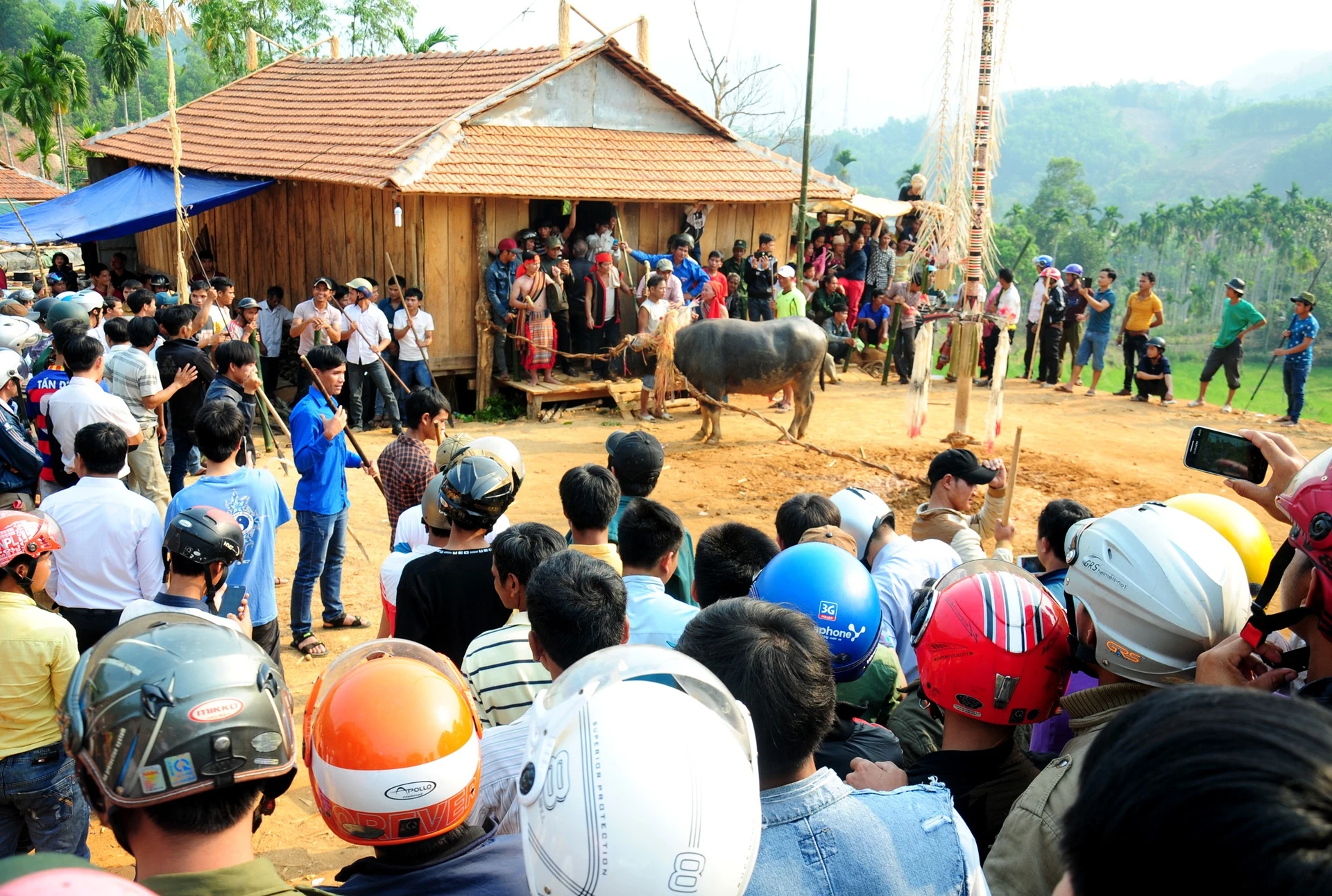 Tìm giải pháp bảo tồn văn hóa, văn nghệ dân gian các dân tộc miền núi Nam Trung Bộ - 7