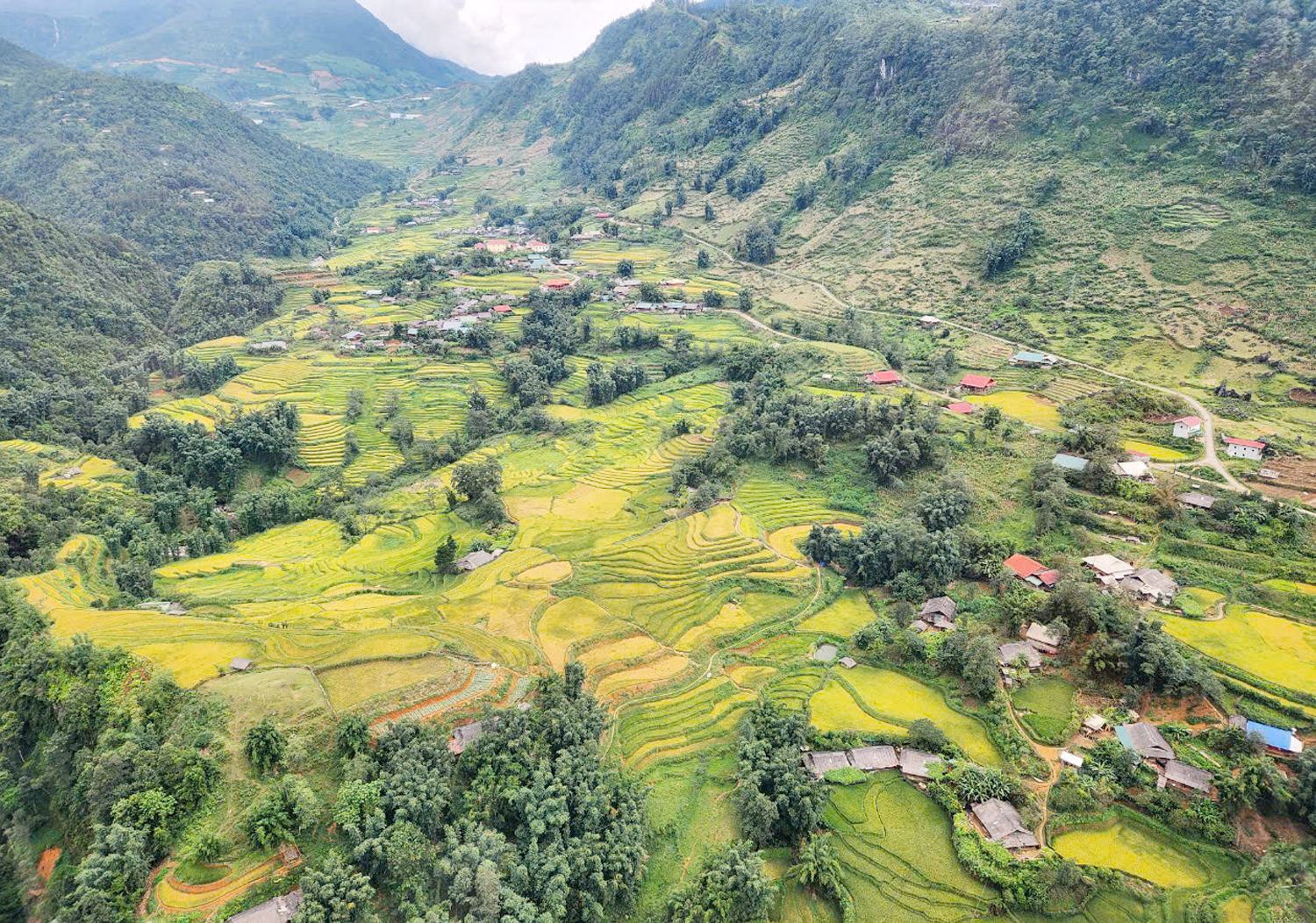 Đến Sapa, du khách đừng quên vào bản Cát Cát - 1