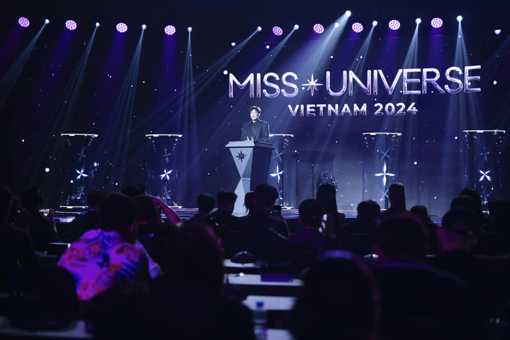 Trang phục của 54 dân tộc anh em được Miss Universe Việt Nam 2024 tái hiện trên sân khấu đỉnh cao - 1