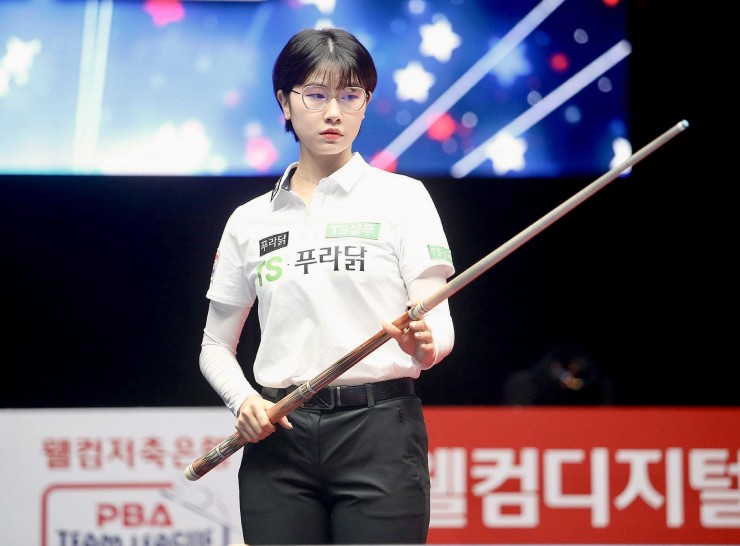 Hot girl bi-a Lee Mi Rae gây nuối tiếc ở giải carom 3 băng Hà Nội Open 2024 - 1