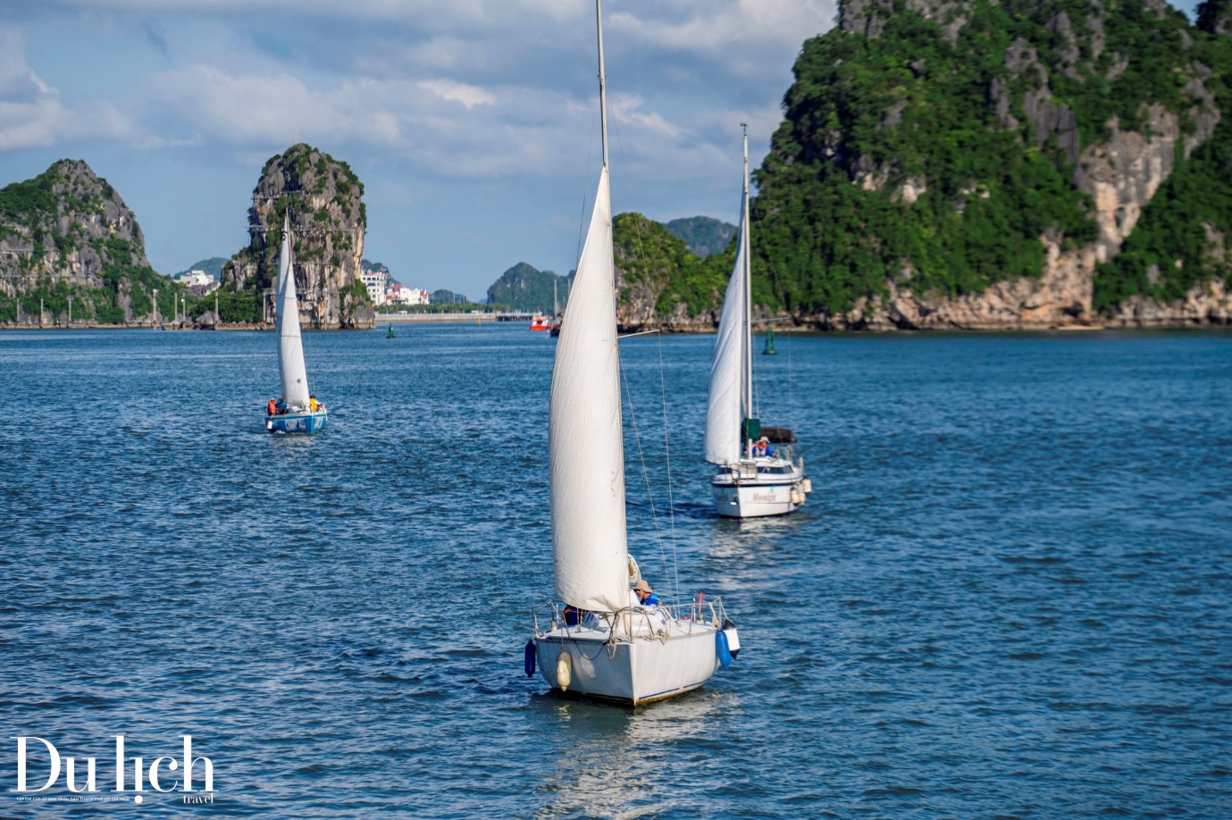 man nhan man trinh dien du luon, thuyen buom tren vinh ha long - 9