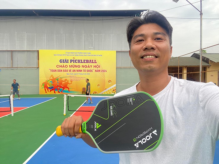 Tranh cãi nữ giới mặc trang phục như “đồ bơi” chơi pickleball, nhiều ý kiến trái chiều - 2