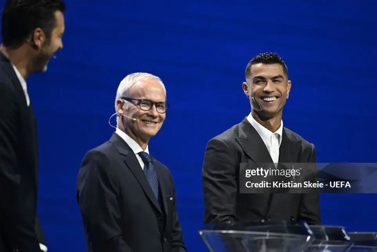 Michael Owen đòi sa thải HLV Ten Hag, chờ có ngày Ronaldo dẫn dắt "Quỷ đỏ" - 2