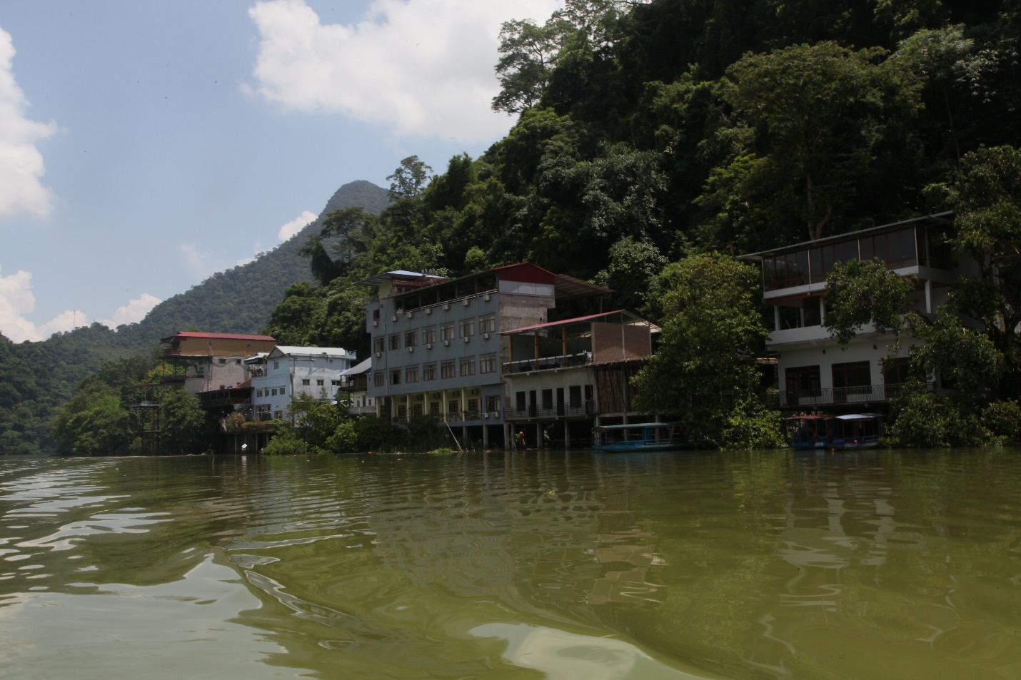 phat trien du lich ho ba be: de 'vien ngoc xanh' toa sang dung tam - 8