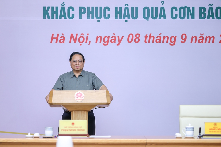 Thủ tướng yêu cầu triển khai ngay các công việc khắc phục hậu quả bão - 1