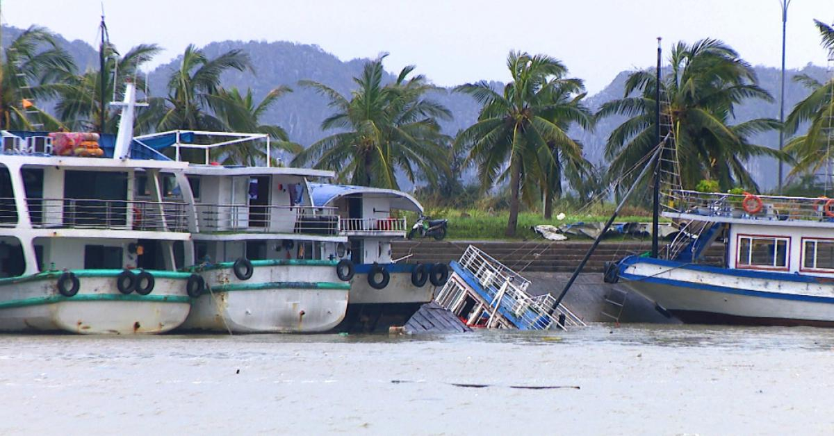 Tan hoang 'thiên đường' du lịch