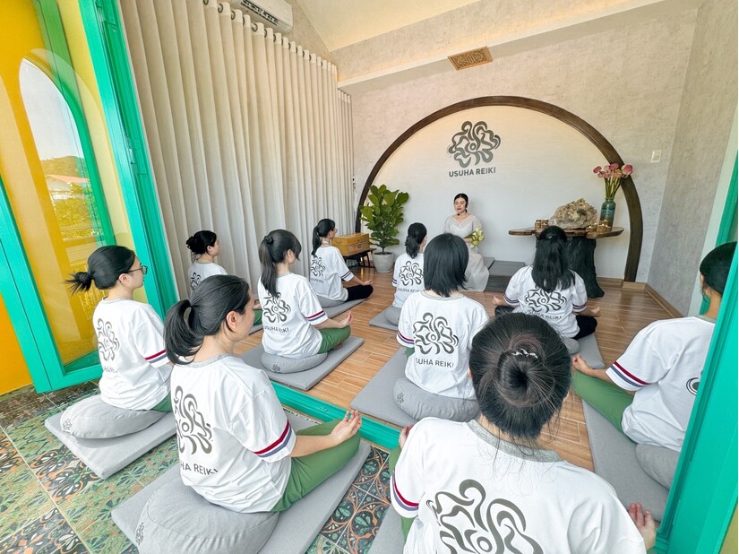 Tuần lễ chăm sóc sức khoẻ cộng đồng không thu phí tại Usuha Reiki Healing Nha Trang thu hút cộng đồng - 4