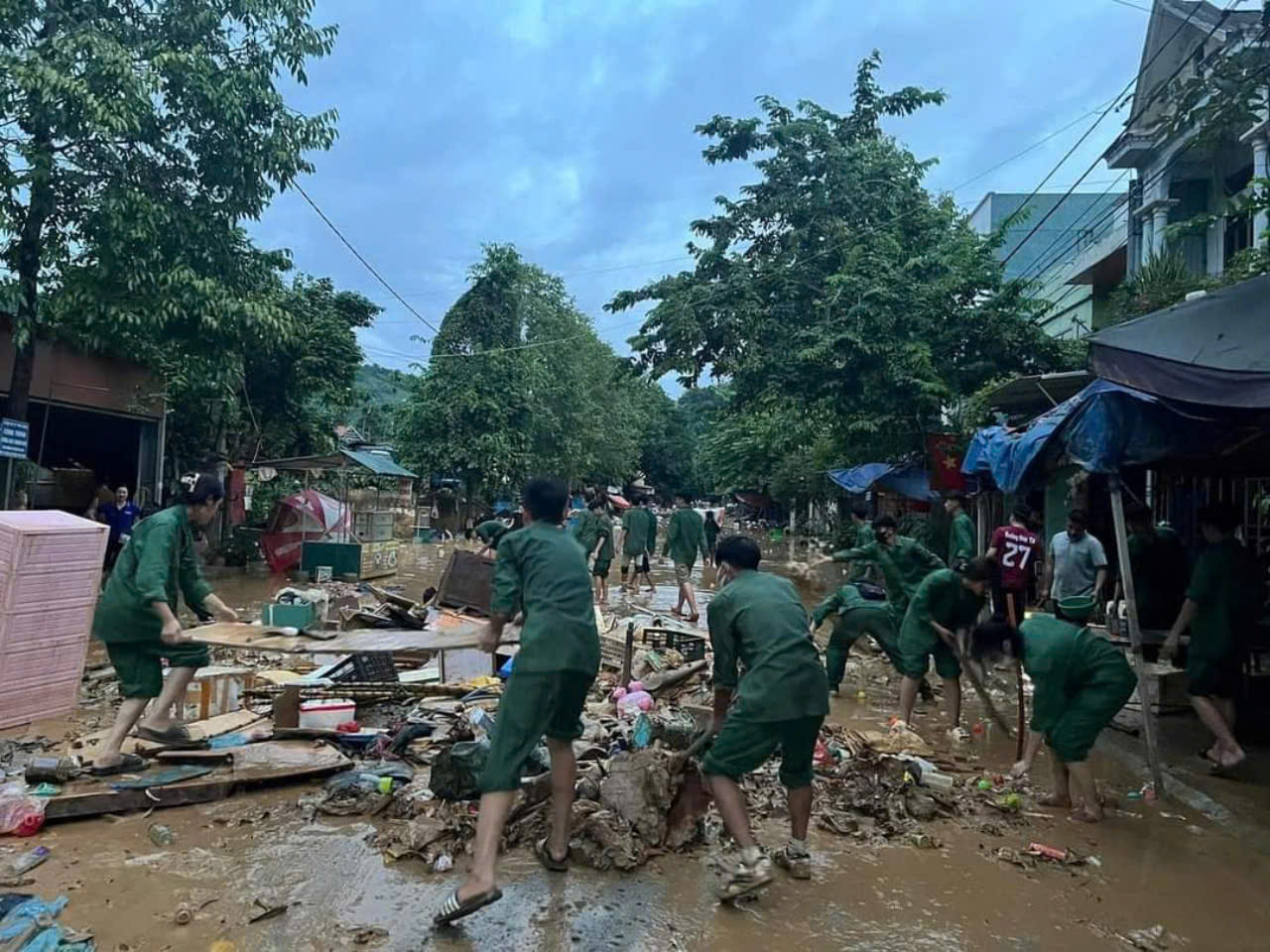 Những lưu ý khi cứu trợ vùng ngập lụt, sạt lở - 3